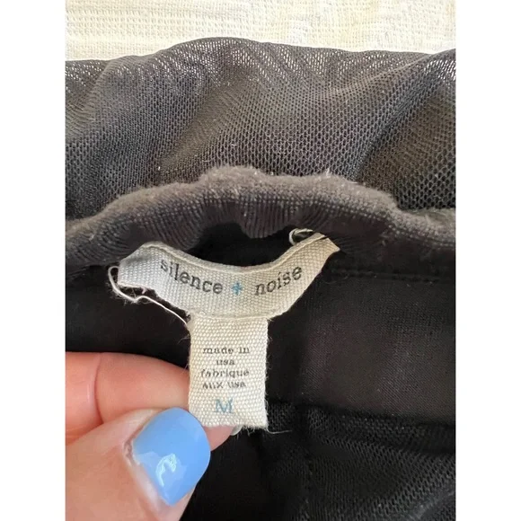 Silence + Noise (Urban Outfitters) -medium black sheer open split skirt w/bottom - Picture 6 of 11